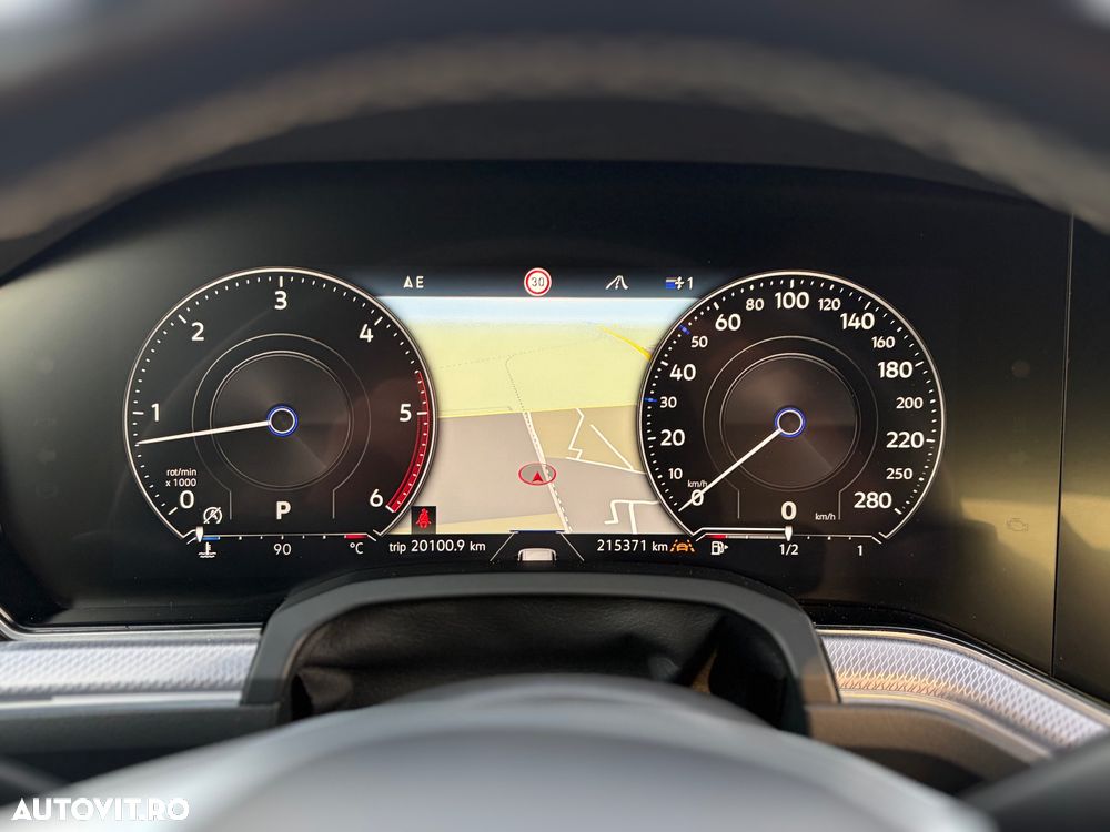 Volkswagen Touareg - 17