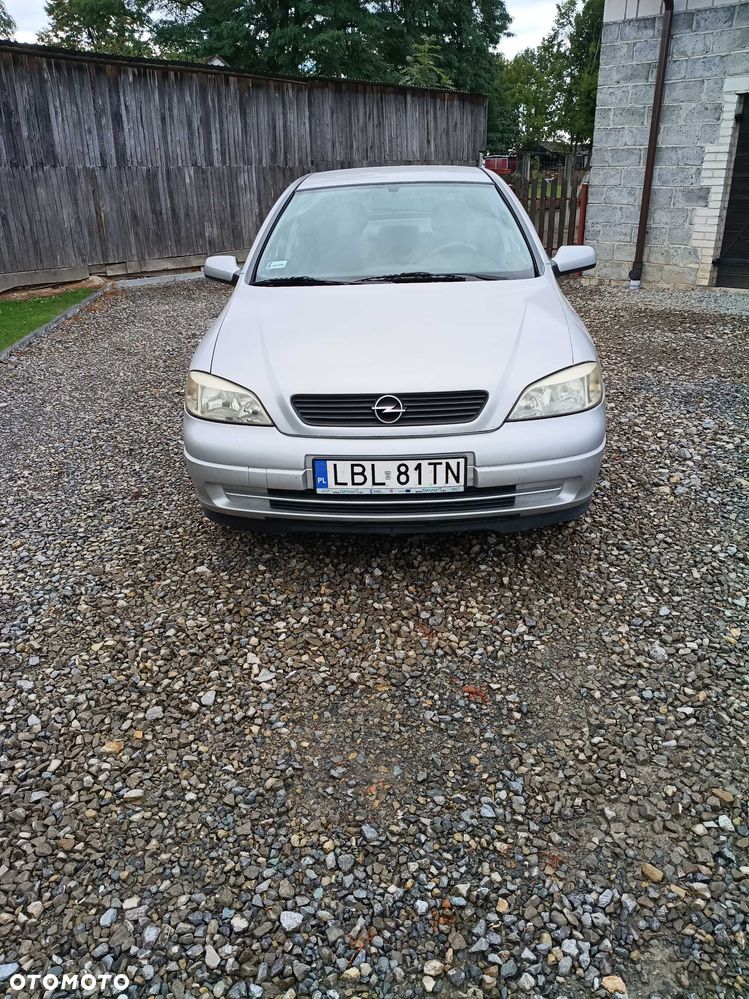 Opel Astra - 2