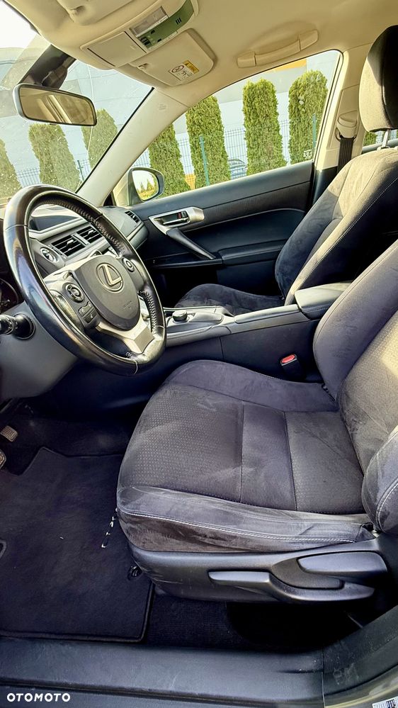 Lexus CT - 20