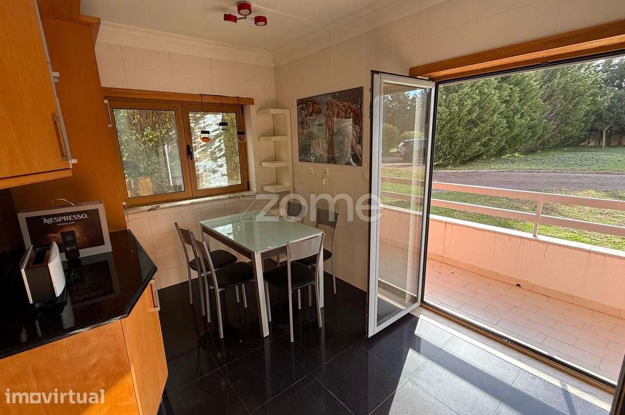 QUINTA DA BELOURA II – Condomínio privado c/ Box, jardim e piscina - Grande imagem: 4/20