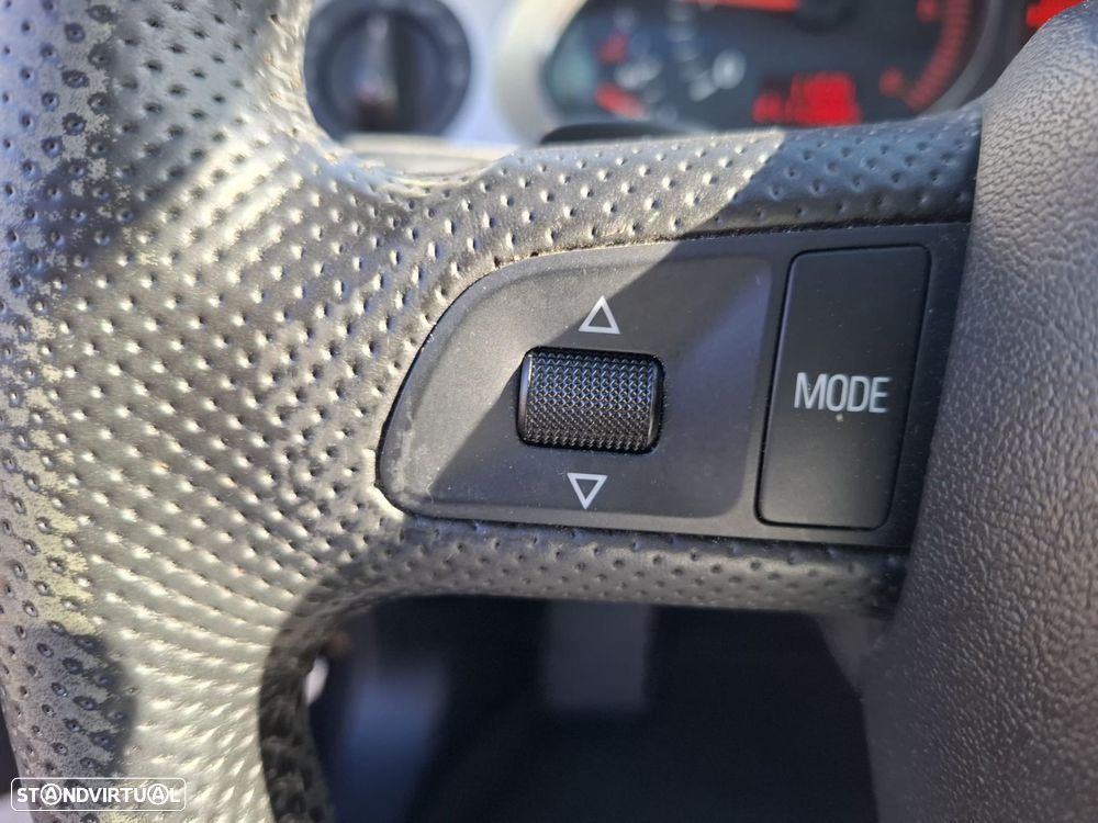 Audi A6 Avant 2.0 TDI Multitronic S-line - 28