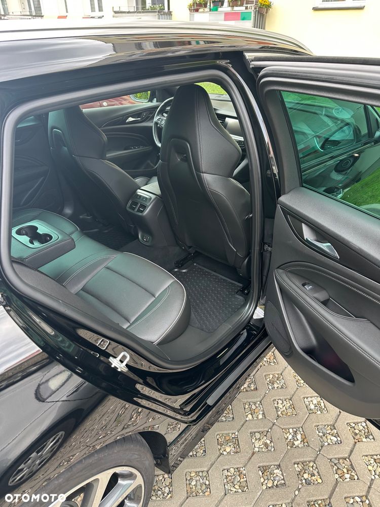 Opel Insignia Sport2.0 Direct InjTurbo 4x4 GSI - 16