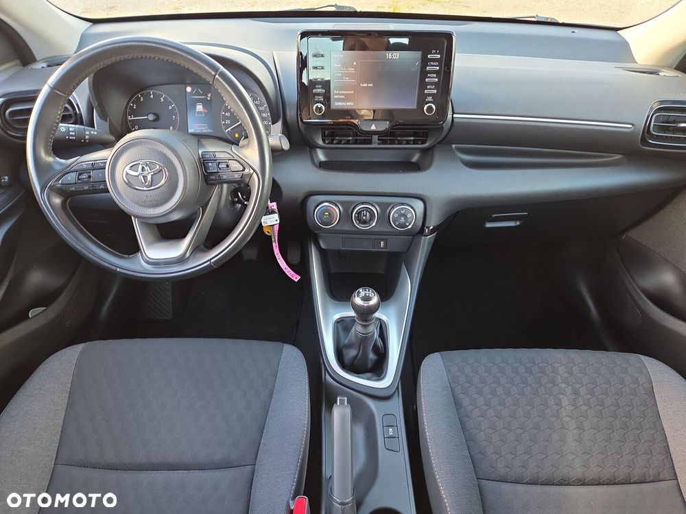 Toyota Yaris 1.5 Comfort - 12
