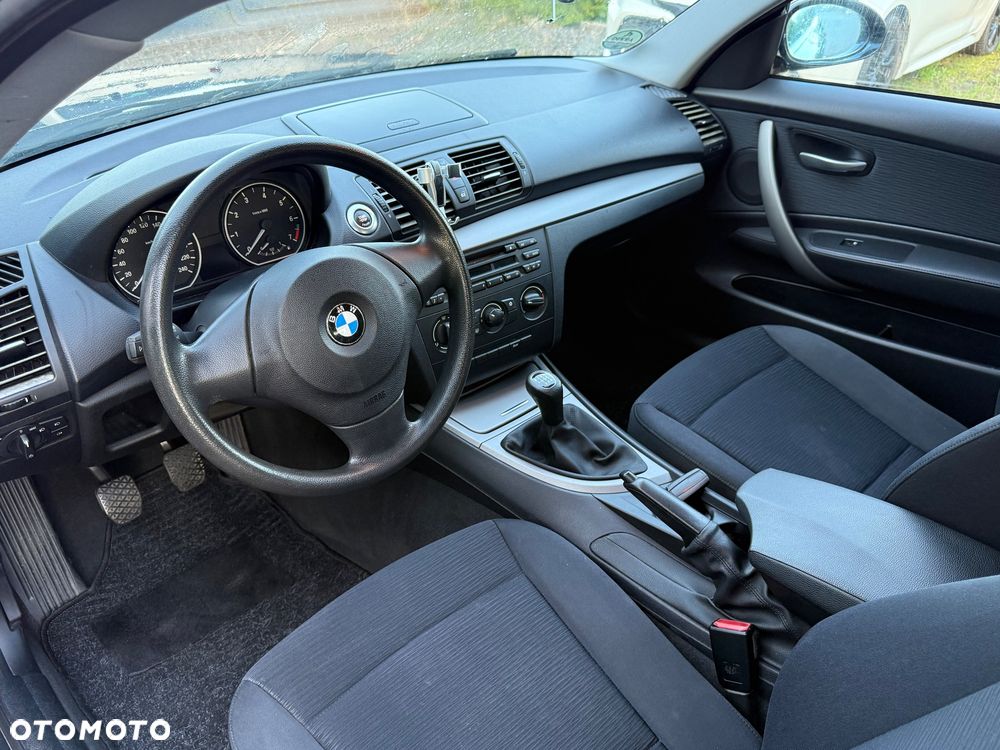 BMW Seria 1 - 17