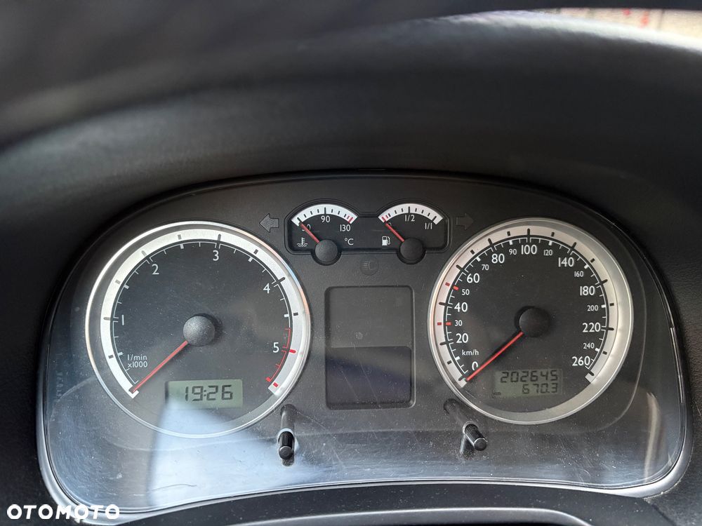Volkswagen Bora Variant 1.9 TDI - 14