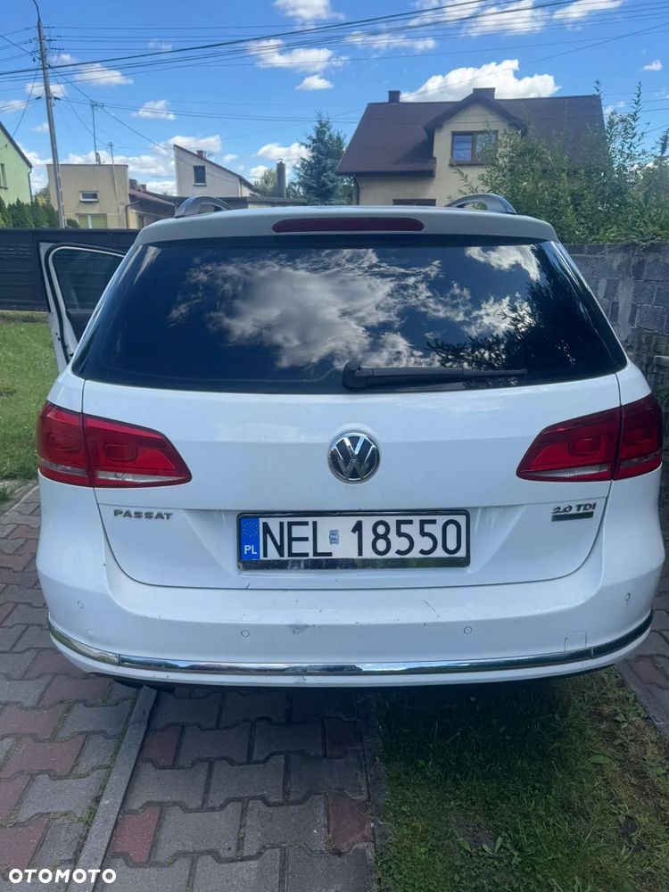 Volkswagen Passat 2.0 TDI Comfortline DSG - 2