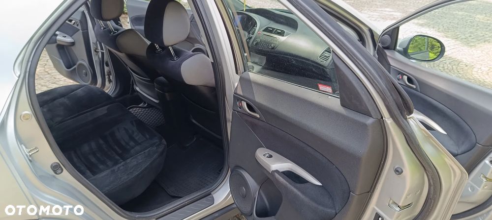Honda Civic 1.8 Executive - 15