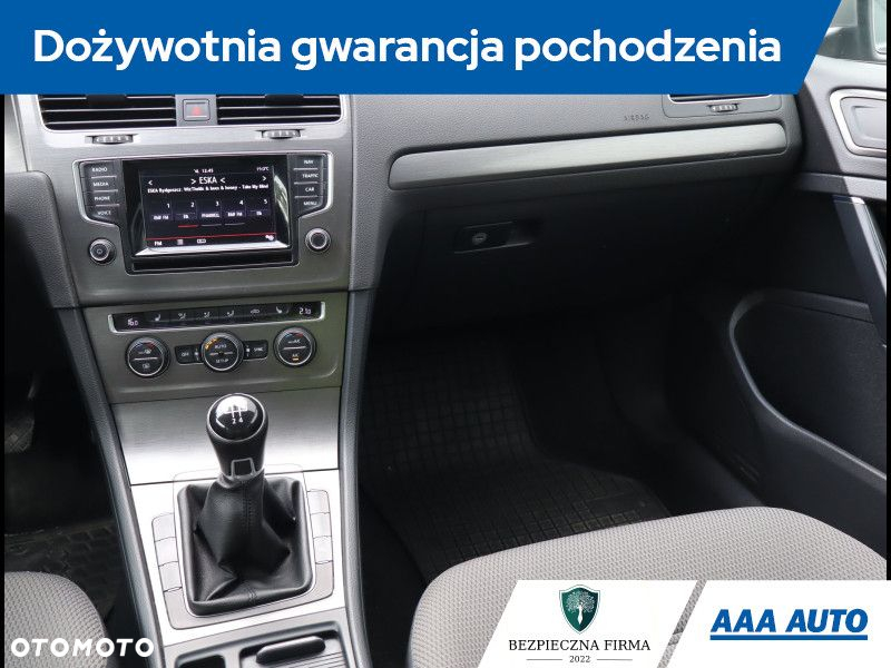 Volkswagen Golf - 9
