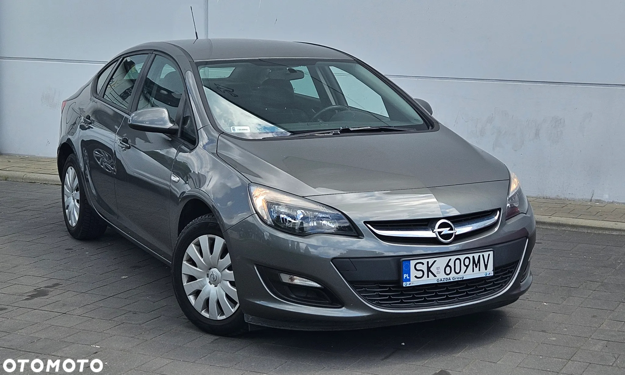 Opel Astra IV 1.4 T Executive - 22