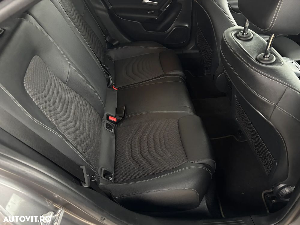 Mercedes-Benz A 200 7G-DCT Style - 35