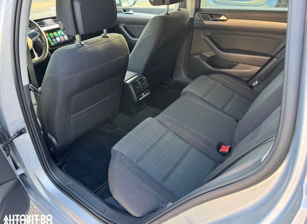 Volkswagen Passat Variant 2.0 TDI SCR DSG Business - 38