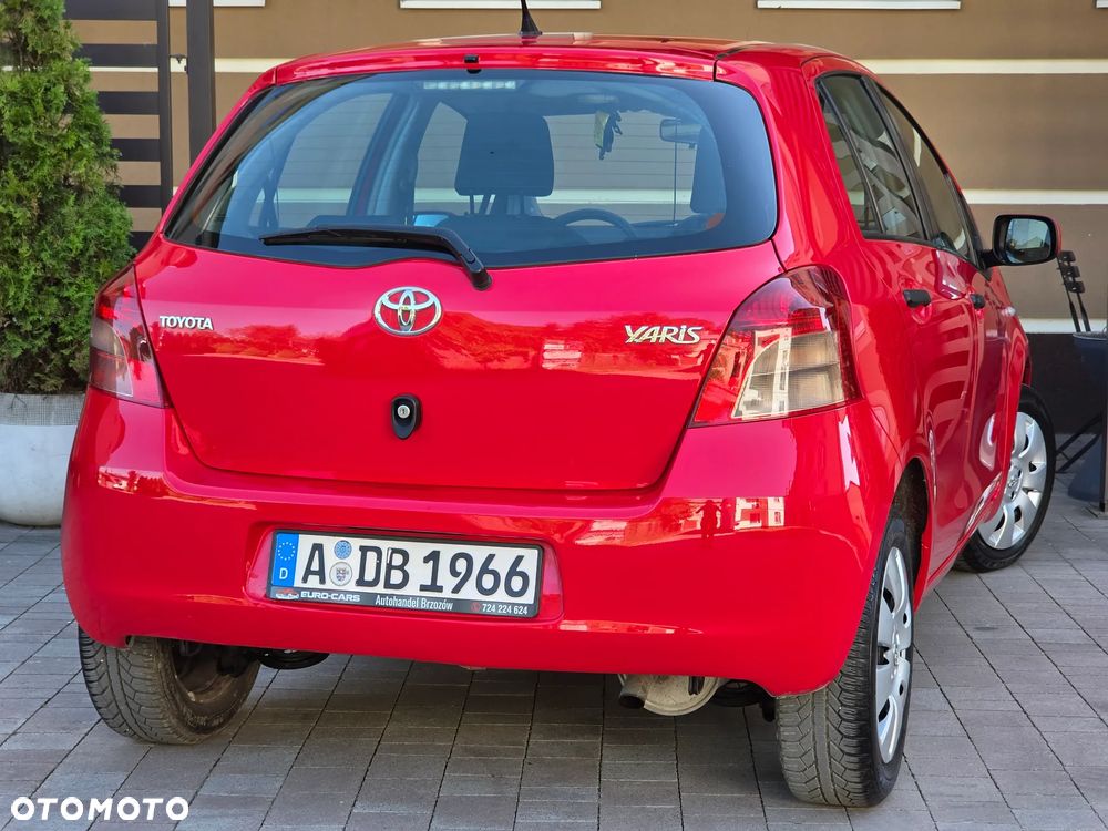 Toyota Yaris 1.3 VVT-i Sol - 4