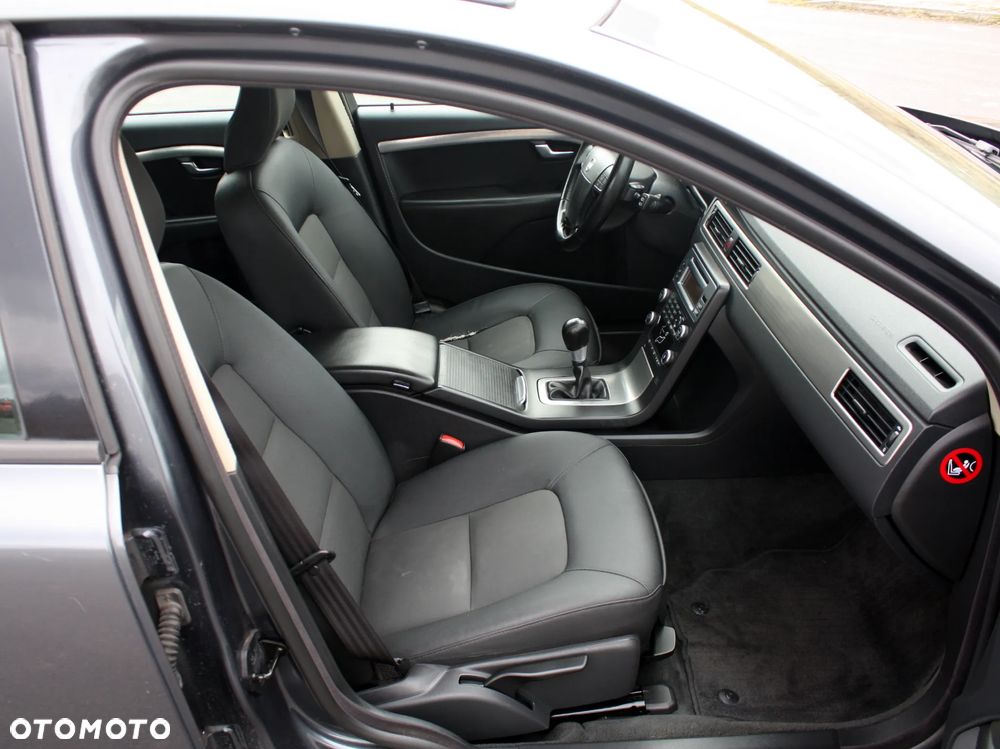 Volvo V70 2.0 - 8