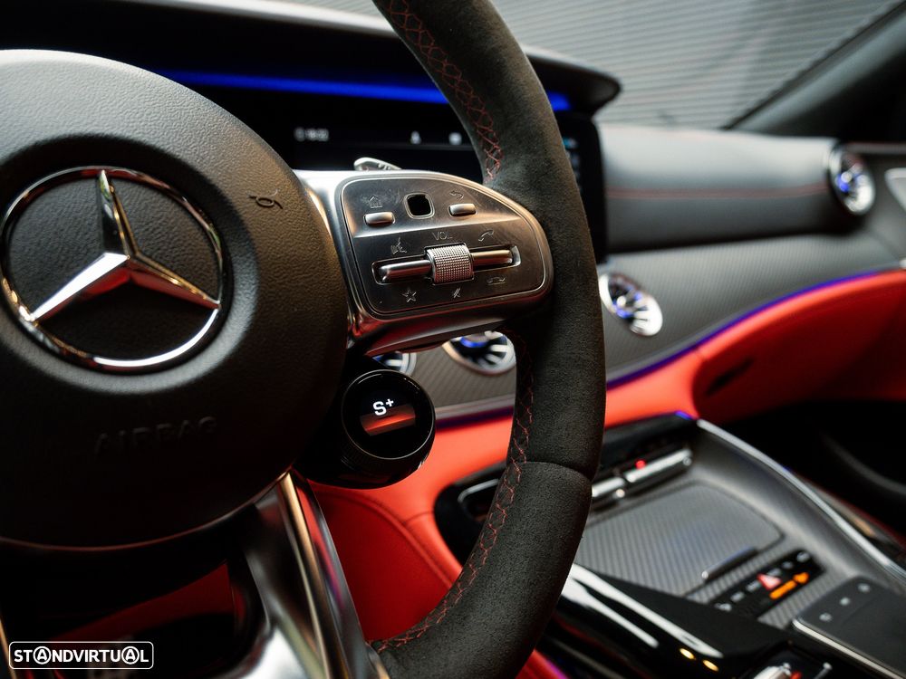Mercedes-Benz AMG GT 4 portas 63 S 4Matic+ - 32
