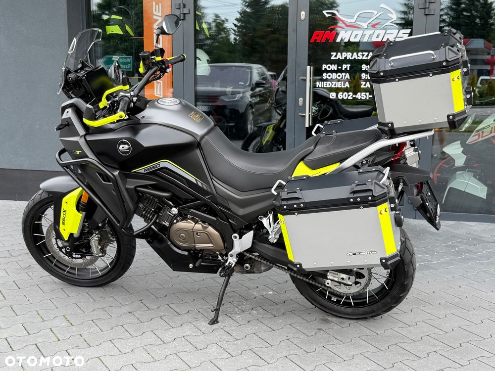 QJMOTOR SVT 650X - 27