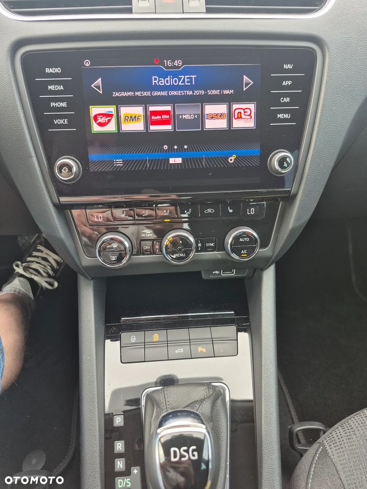 Skoda Octavia 2.0 TDI Elegance DSG - 27