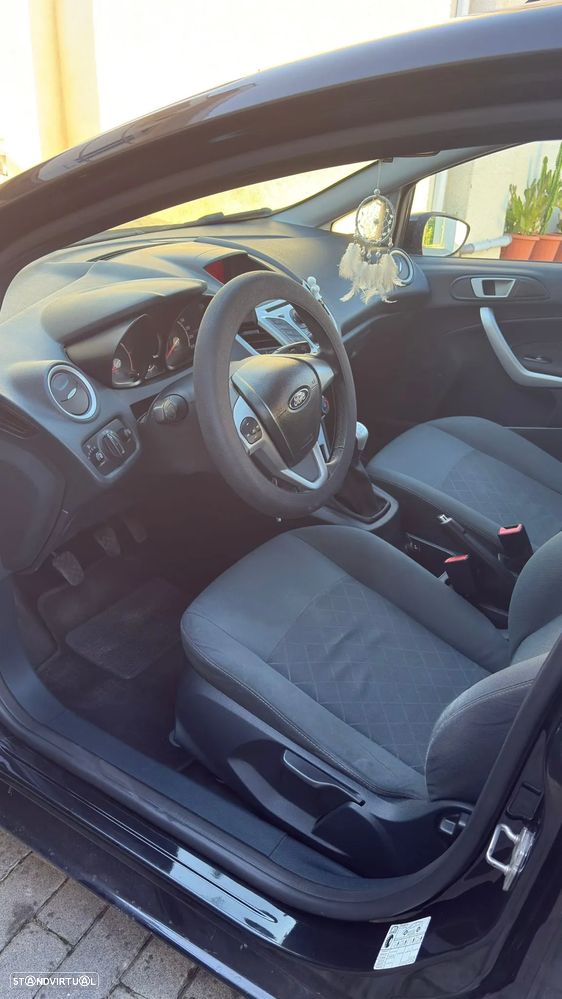 Ford Fiesta 1.4 TDCi Techno - 11