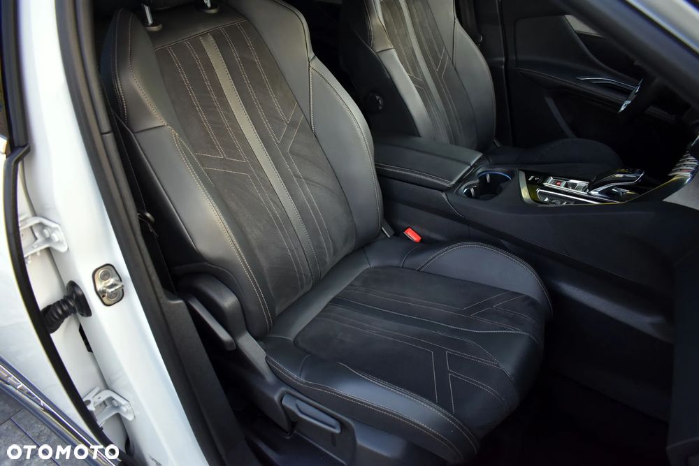Peugeot 5008 BlueHDi 130 EAT8 GT - 36