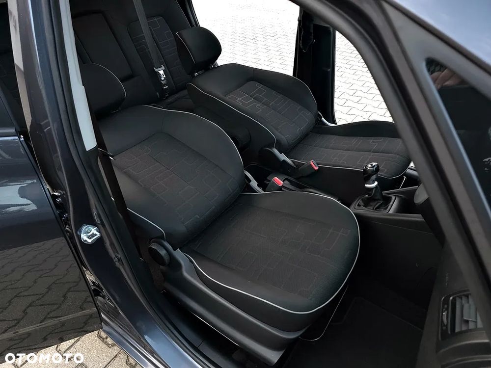 Kia Venga 1.6 CRDi 128 Platinum Edition - 40