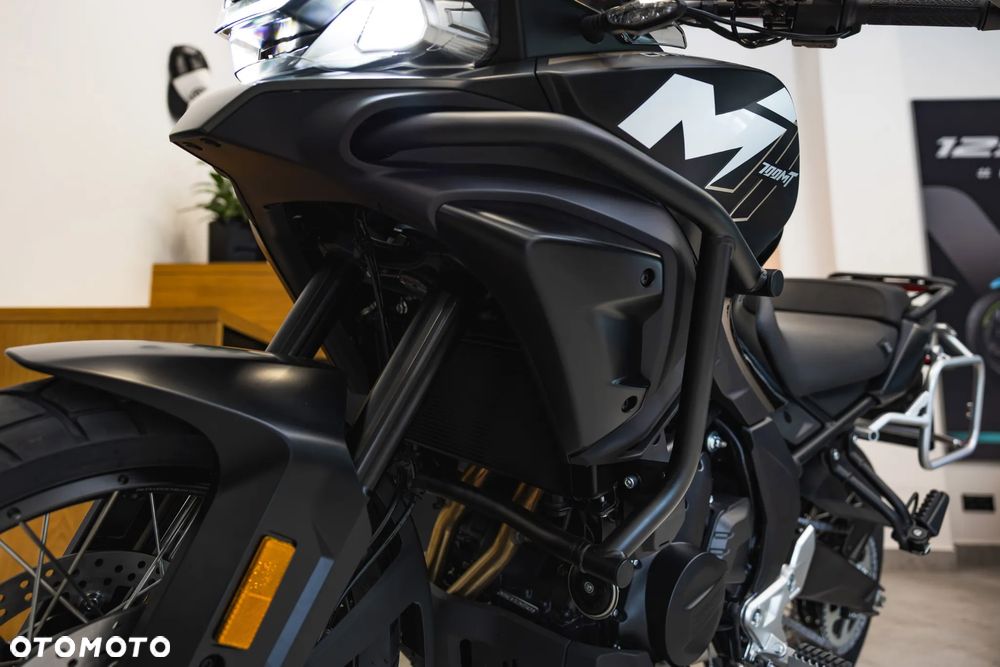 CFMoto 700MT - 4