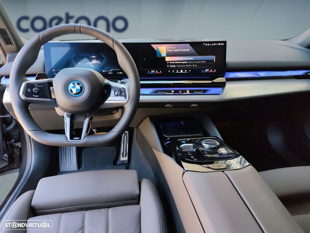 BMW i5 eDrive40 Pack Desportivo M Pro — fotografia 12