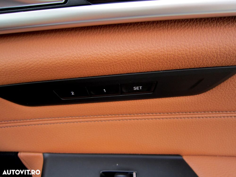 BMW Seria 5 520i Aut. Luxury Line - 18