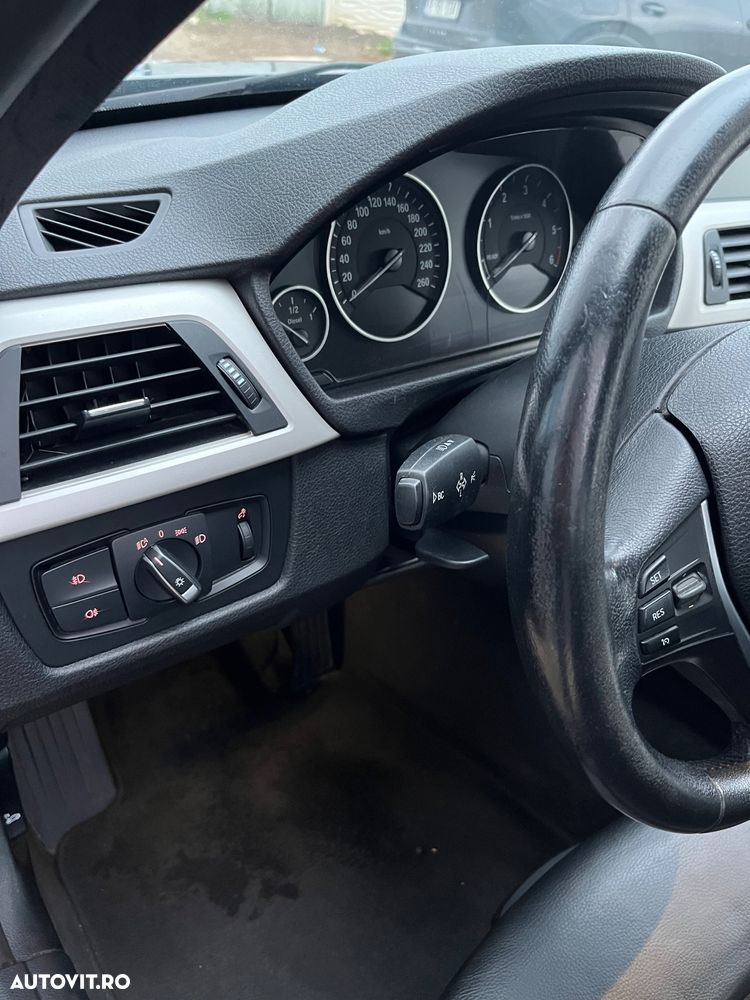 BMW Seria 3 320d Efficient Dynamic Edition Aut. Blue Performan - 20