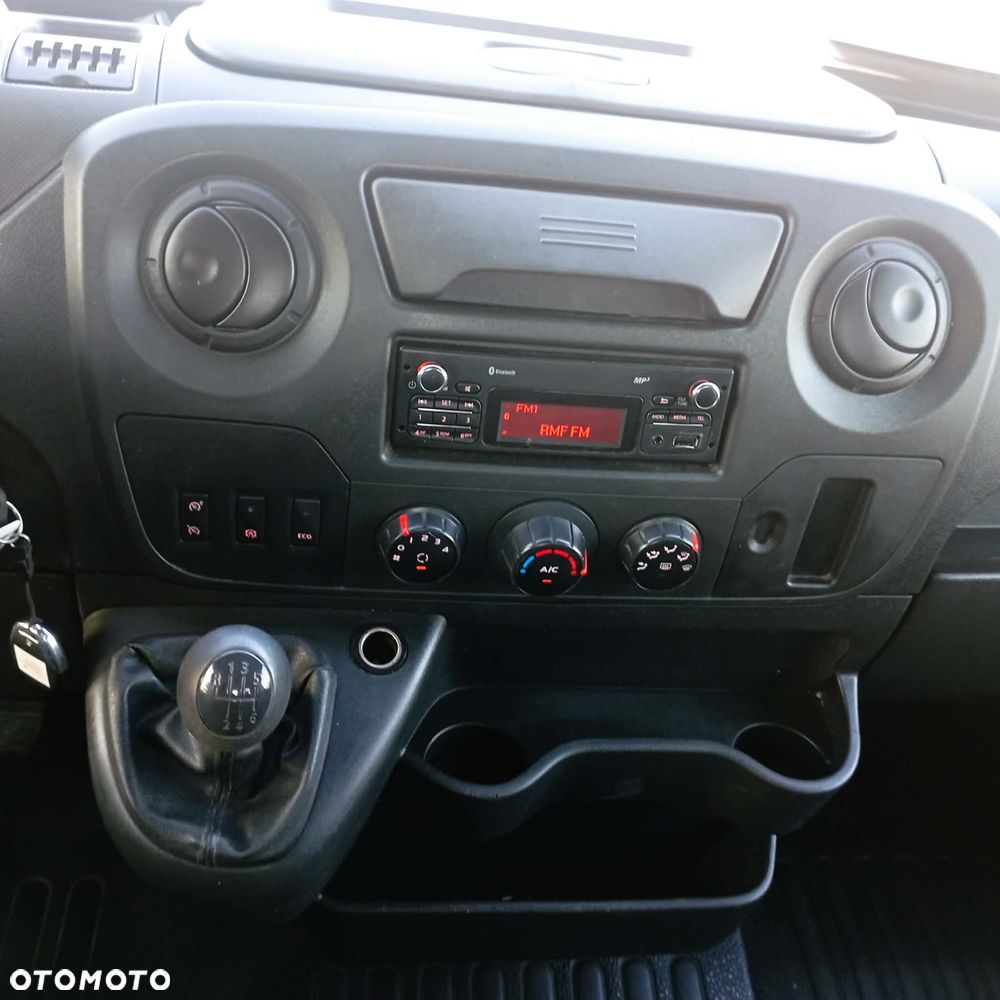 Renault Master - 11