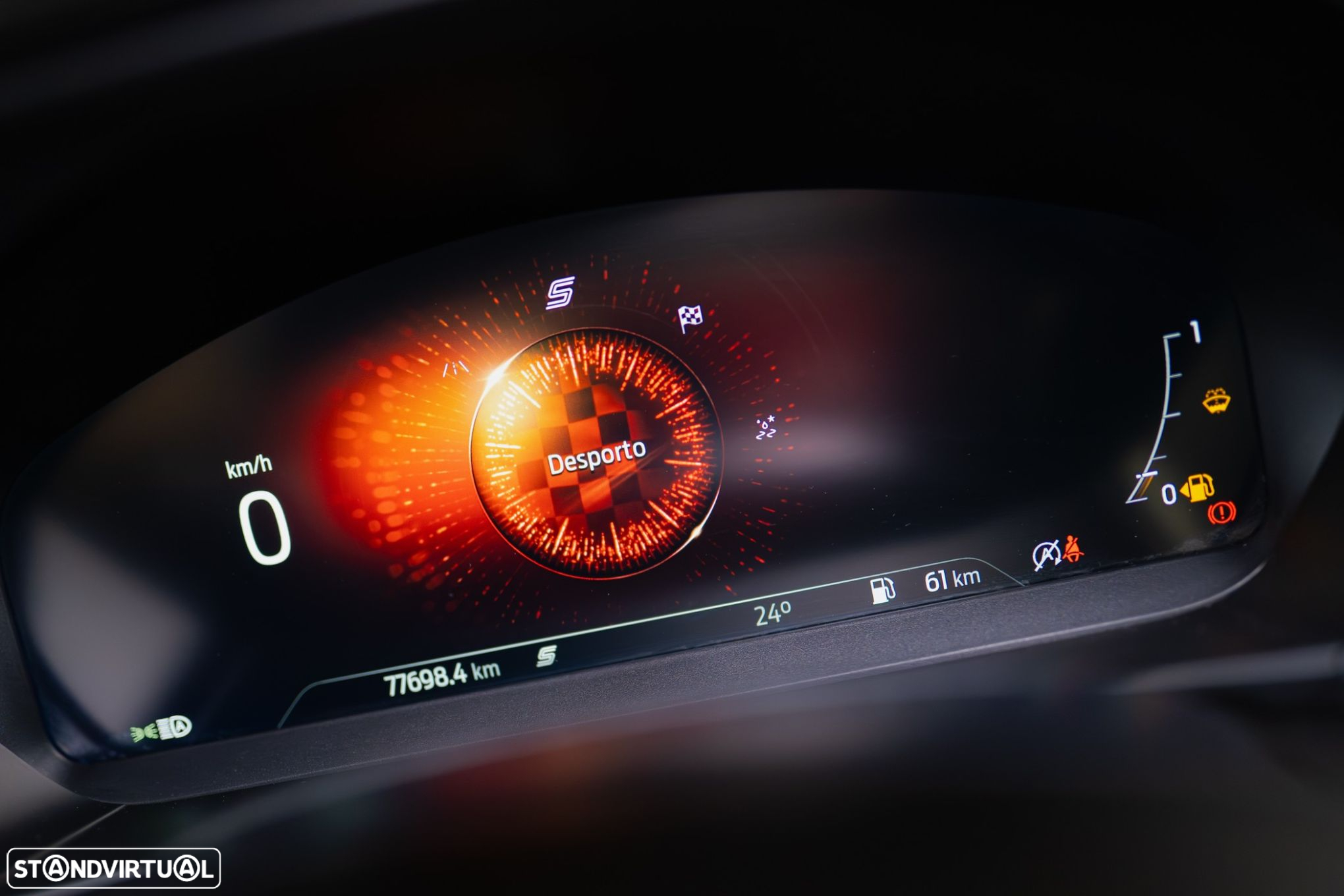 Ford Focus 2.3 EcoBoost S&S ST - 48