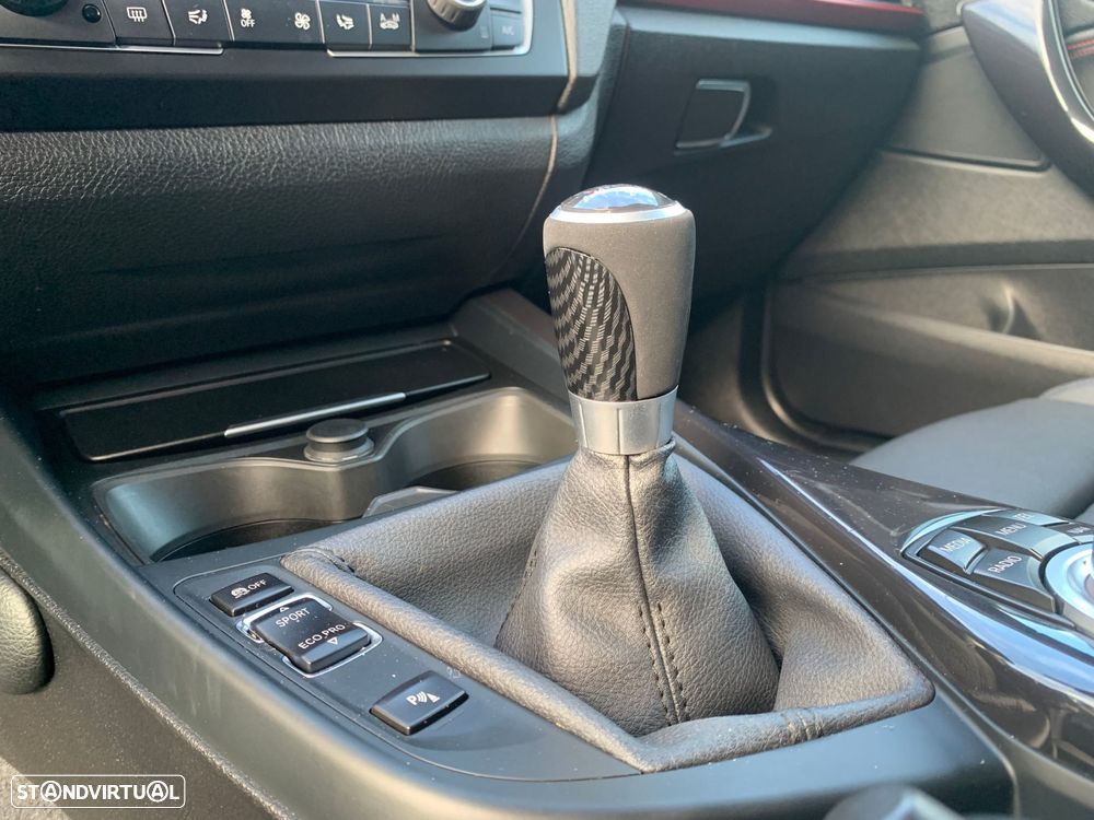 BMW 220 d Coupe Pack M - 29