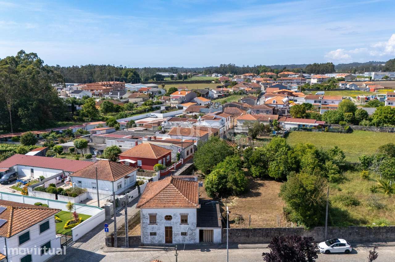 Moradia T4 para reabilitar - Vilar - Vila do Conde - Grande imagem: 2/27