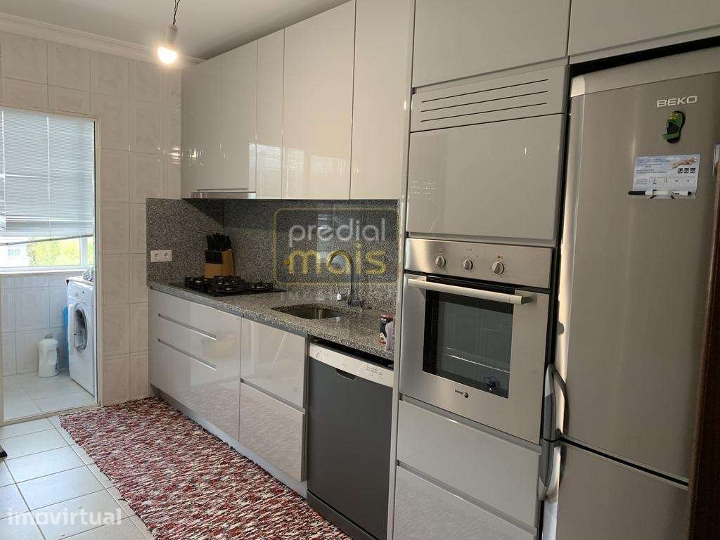 APARTAMENTO T2 NOVO C/ NOVO -JUNTO CENTRO - Grande imagem: 3/9
