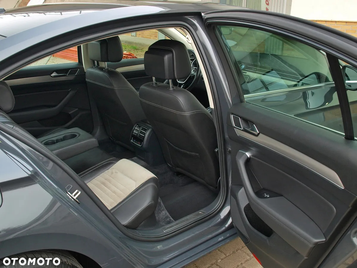 Volkswagen Passat 1.8 TSI BMT Highline - 18