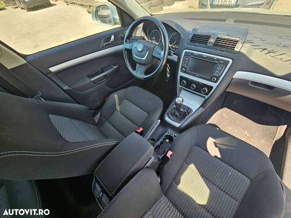 Skoda Octavia 1.8 TSI Ambition - 10