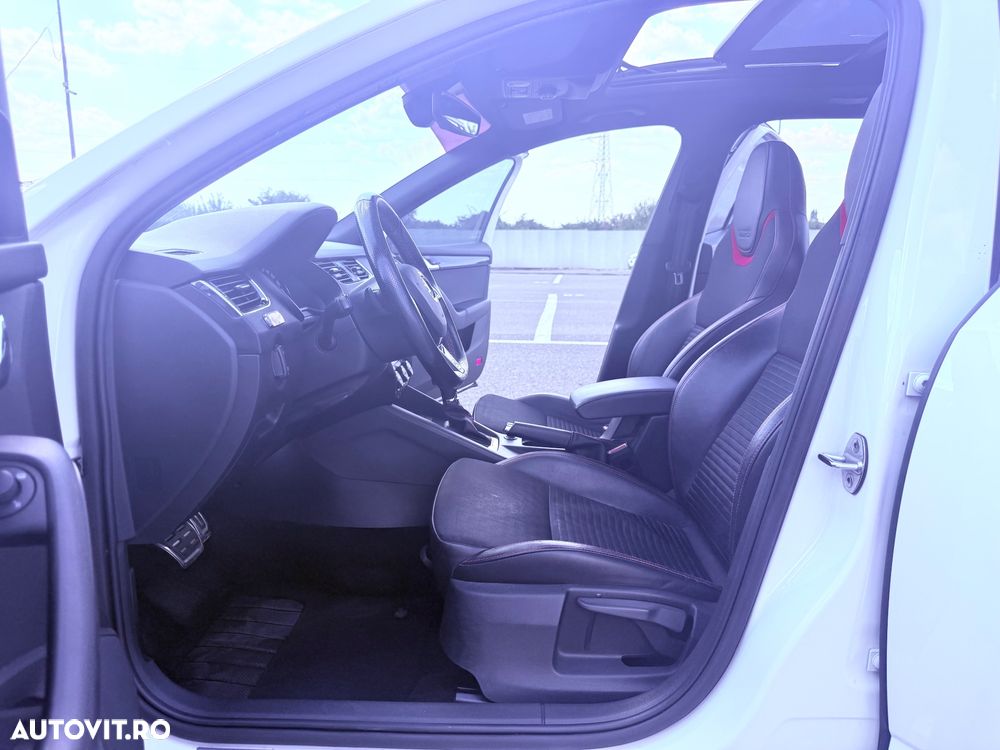 Skoda Octavia 2.0 TDI RS DSG - 22
