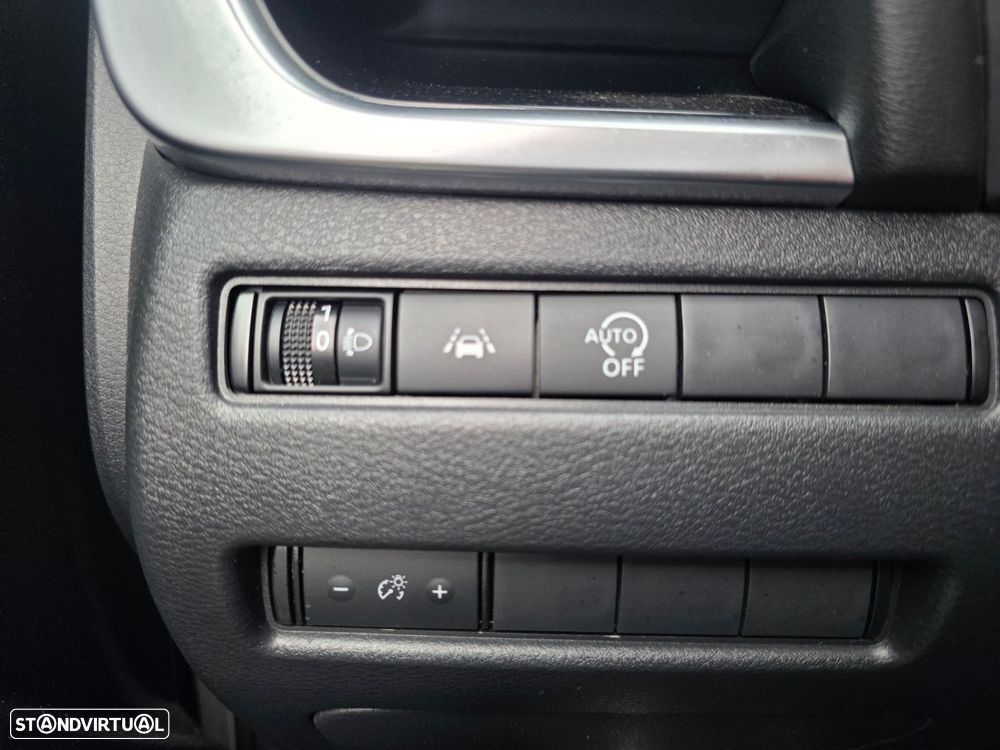 Nissan Qashqai 1.3 DIG-T N-Connecta - 20