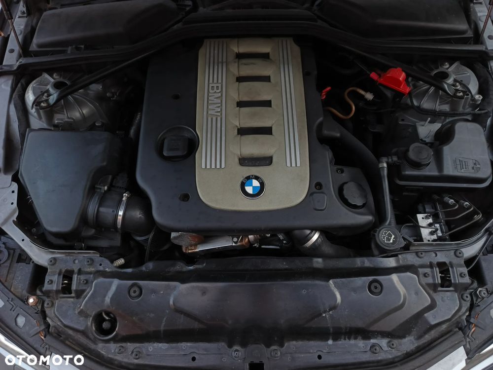 BMW Seria 5 535d Touring - 33