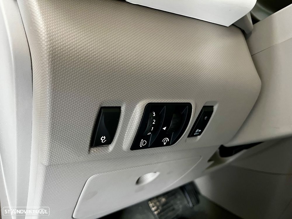 Renault Zoe (c/ Bateria) 22 kwh Life - 17