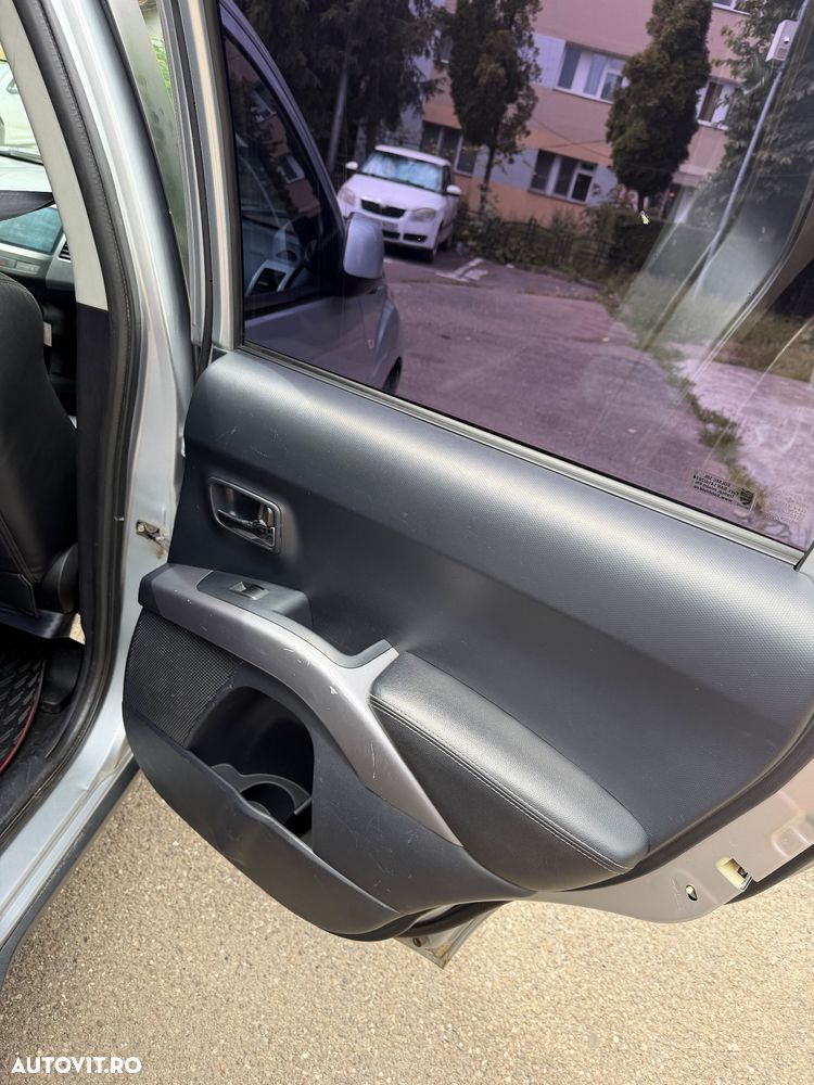 Mitsubishi Outlander 2.0 DI-D Intense - 16