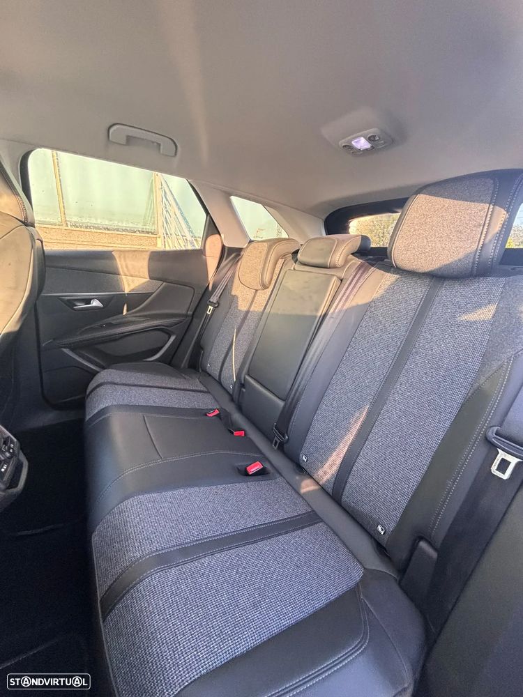 Peugeot 3008 1.6 Hybrid Allure Pack e-EAT8 - 12