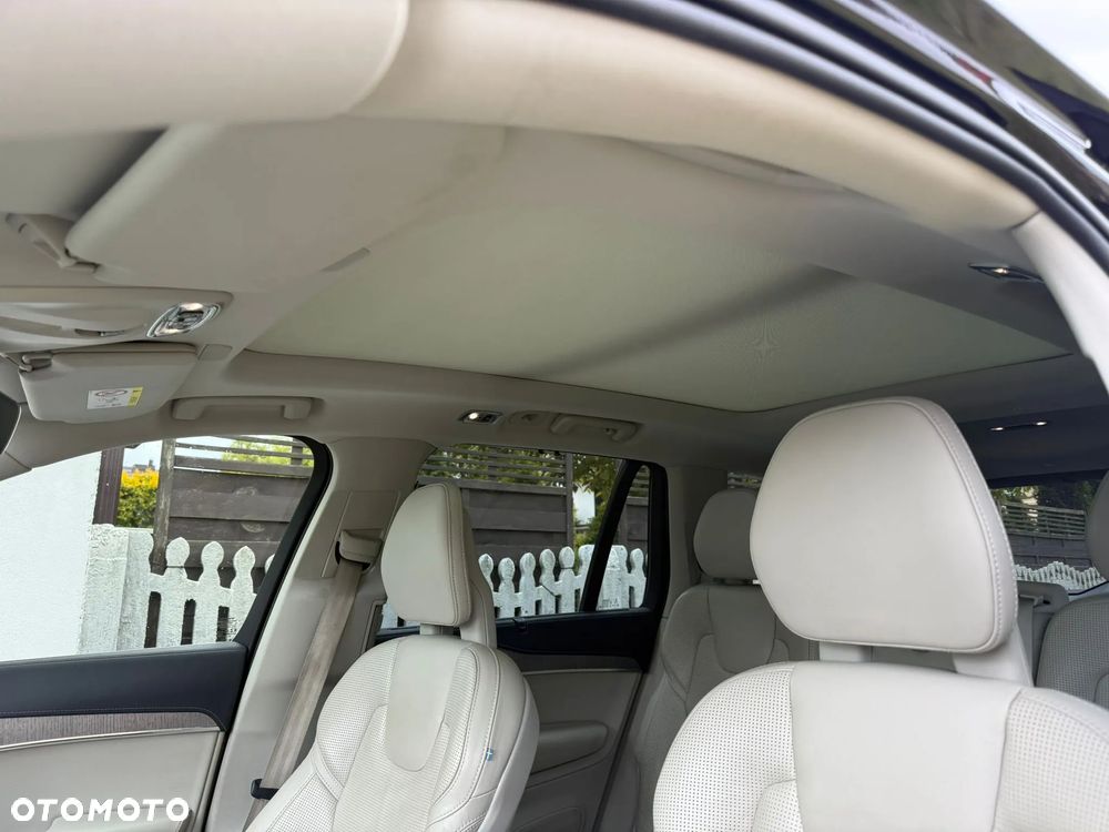 Volvo XC 90 D5 AWD Inscription 7os - 32