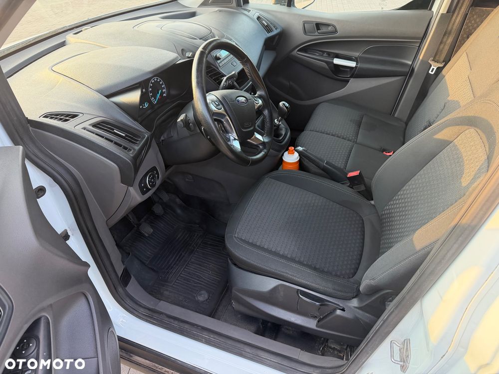 Ford Transit Connect - 18