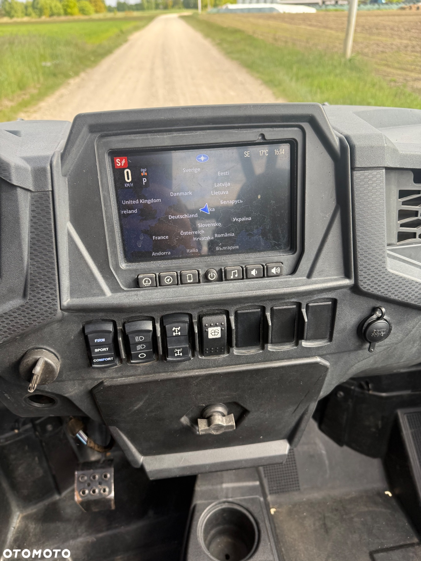 Polaris RZR - 17