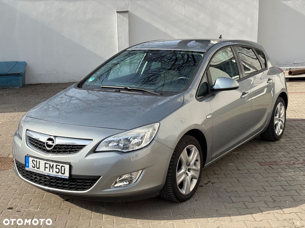 Opel Astra 1.4 T Enjoy S&S - 1