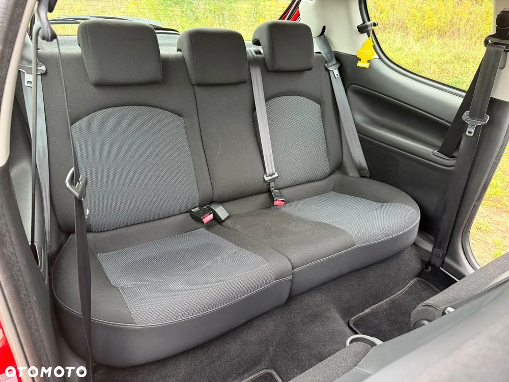 Peugeot 206 - 12