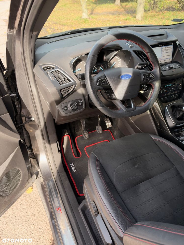 Ford Kuga - 15
