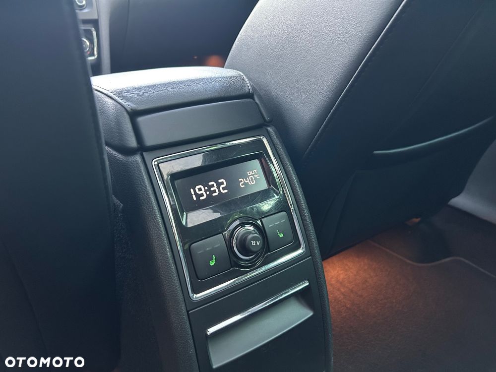 Skoda Superb 2.0 TDI DSG Elegance - 7