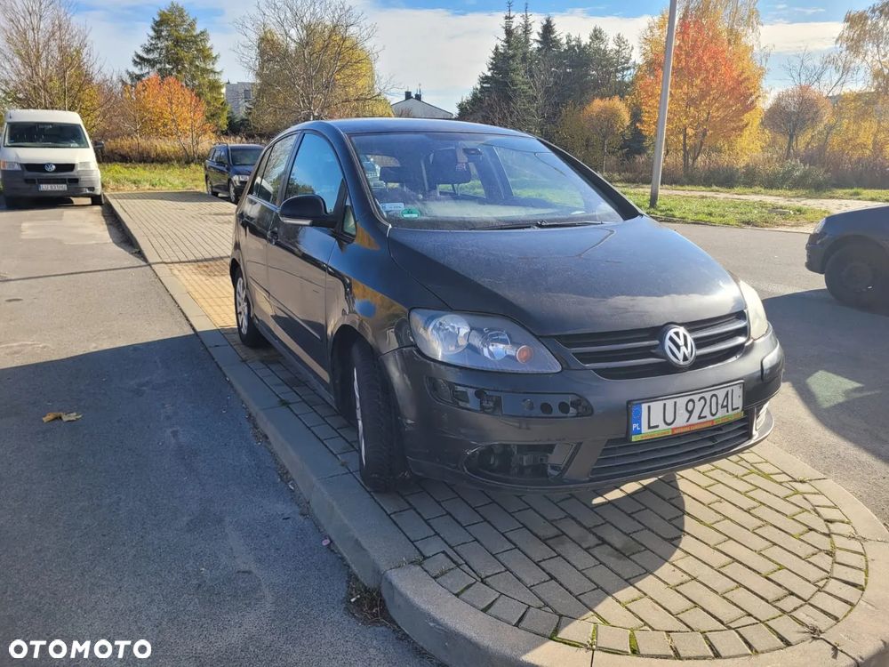 Volkswagen Golf Plus 2.0 TDI Comfortline DSG - 2