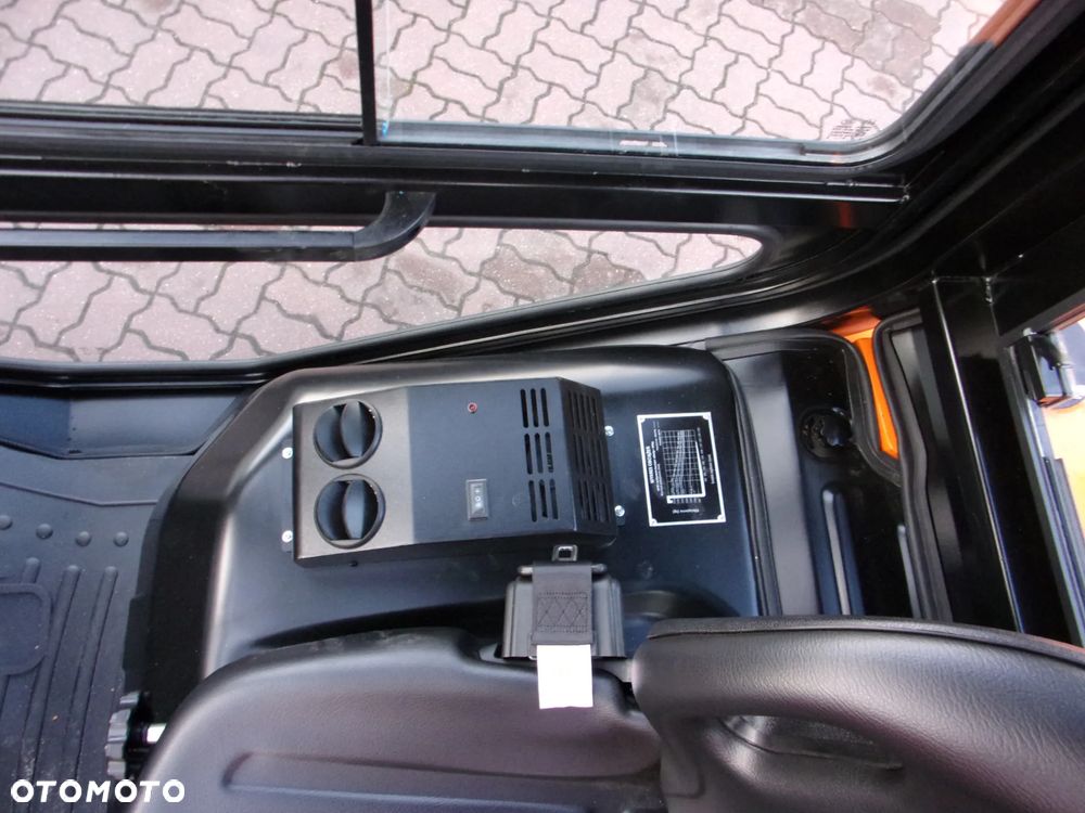 PRONAR FG35   LPG  DV F CAB - 10