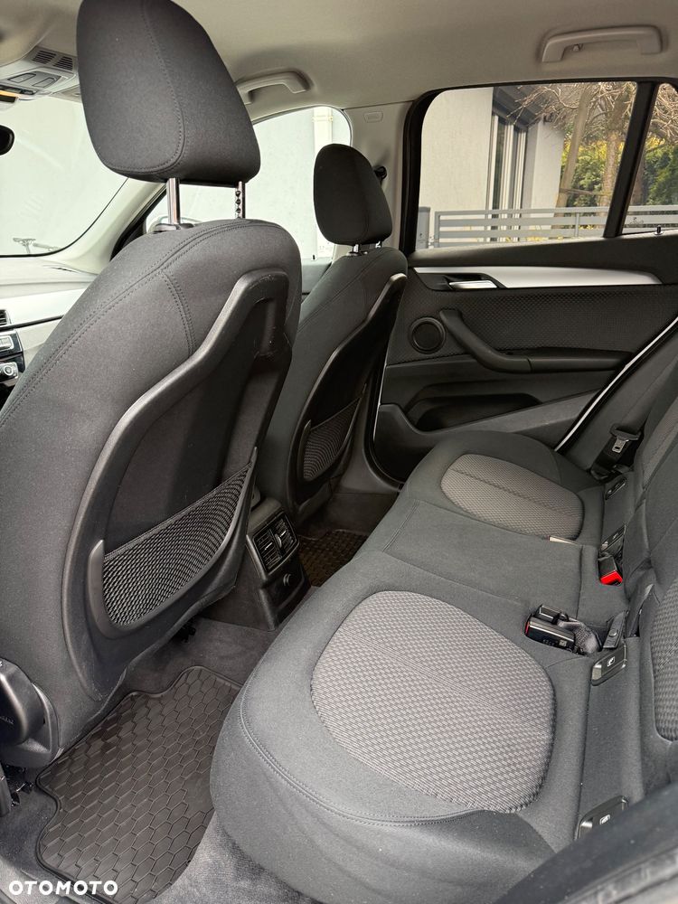 BMW X1 sDrive18d - 19